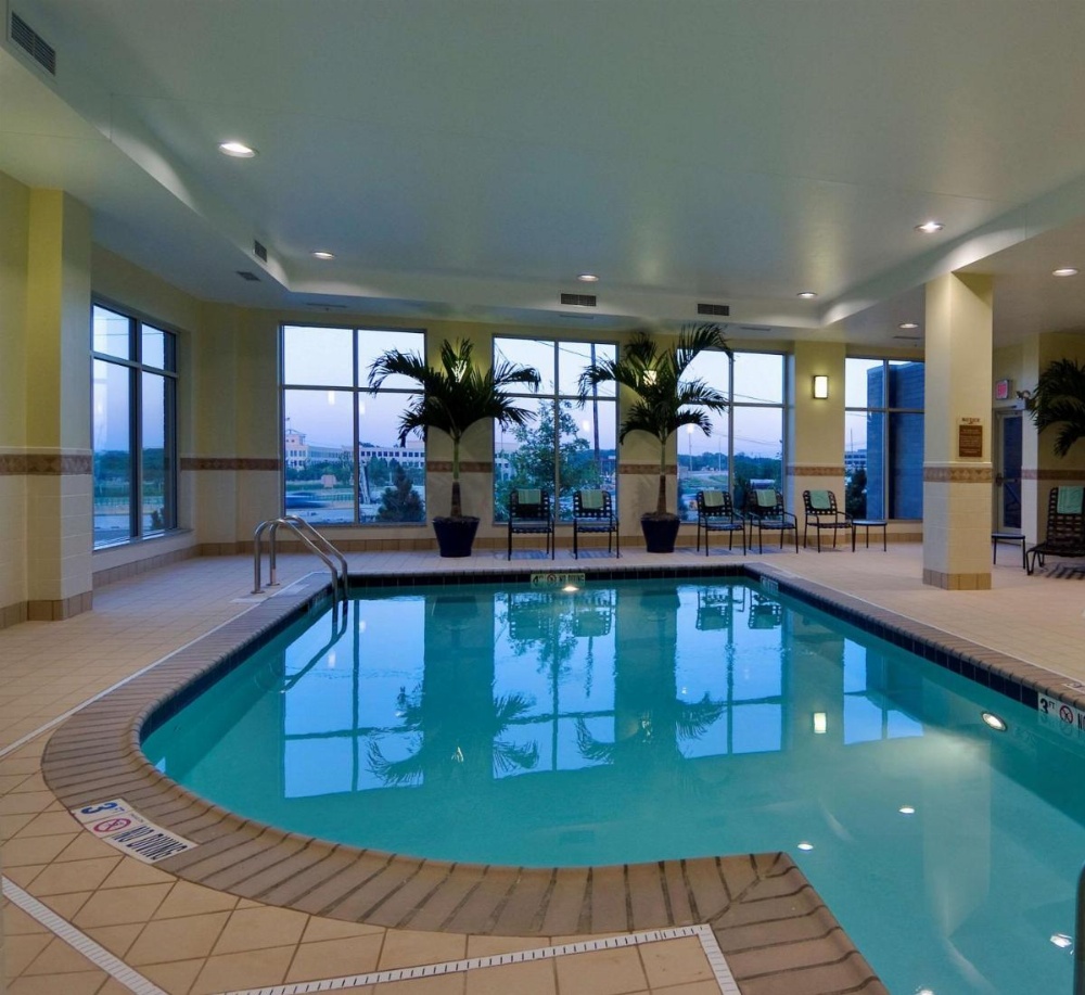 Hilton Garden Inn Lake Forest Image 12