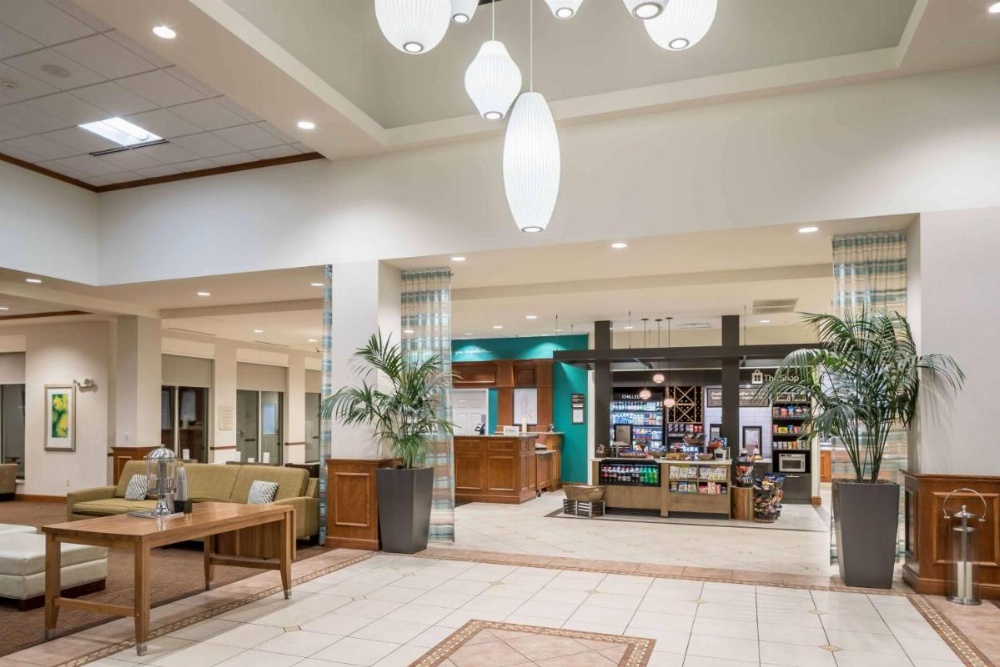 Hilton Garden Inn Lake Forest Image 20