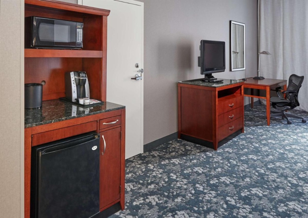 Hilton Garden Inn Lake Forest Image 29