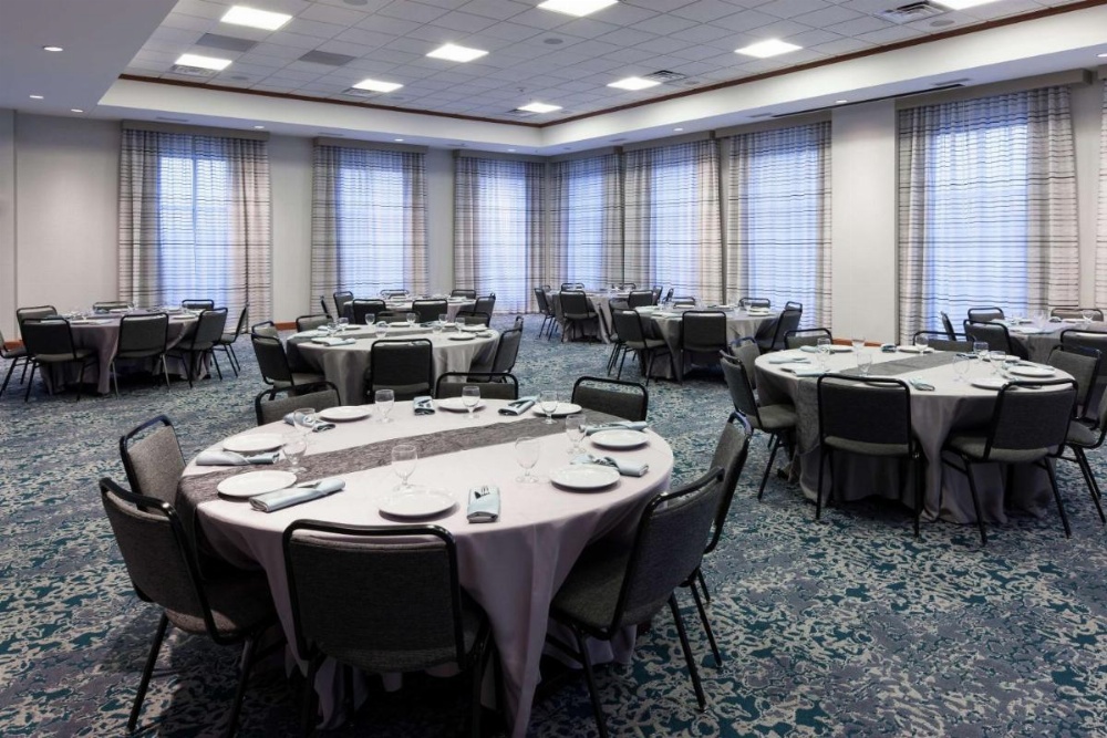 Hilton Garden Inn Lake Forest Image 35