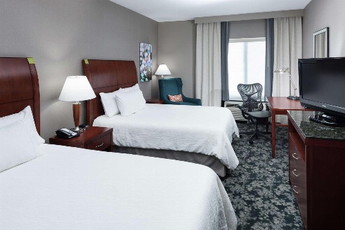 Hilton Garden Inn Lake Forest image 4