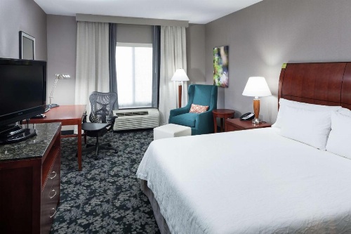Hilton Garden Inn Lake Forest image 7