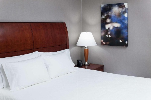 Hilton Garden Inn Lake Forest image 8